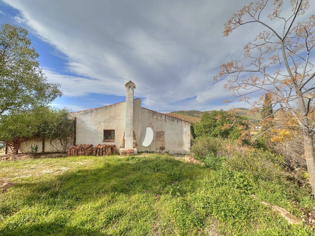 4 soveværelse Finca/Landehus til salg i Antequera - € 295.000 (Ref: 8727393)