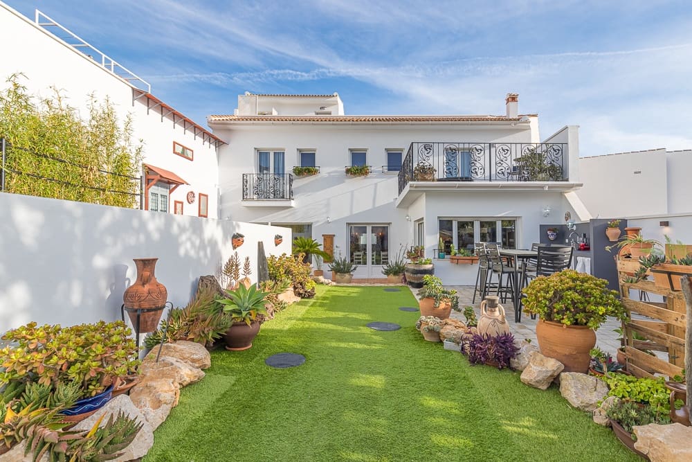 7 soveværelse Finca/Landehus til salg i Alfarnatejo med swimmingpool - € 450.000 (Ref: 8755270)