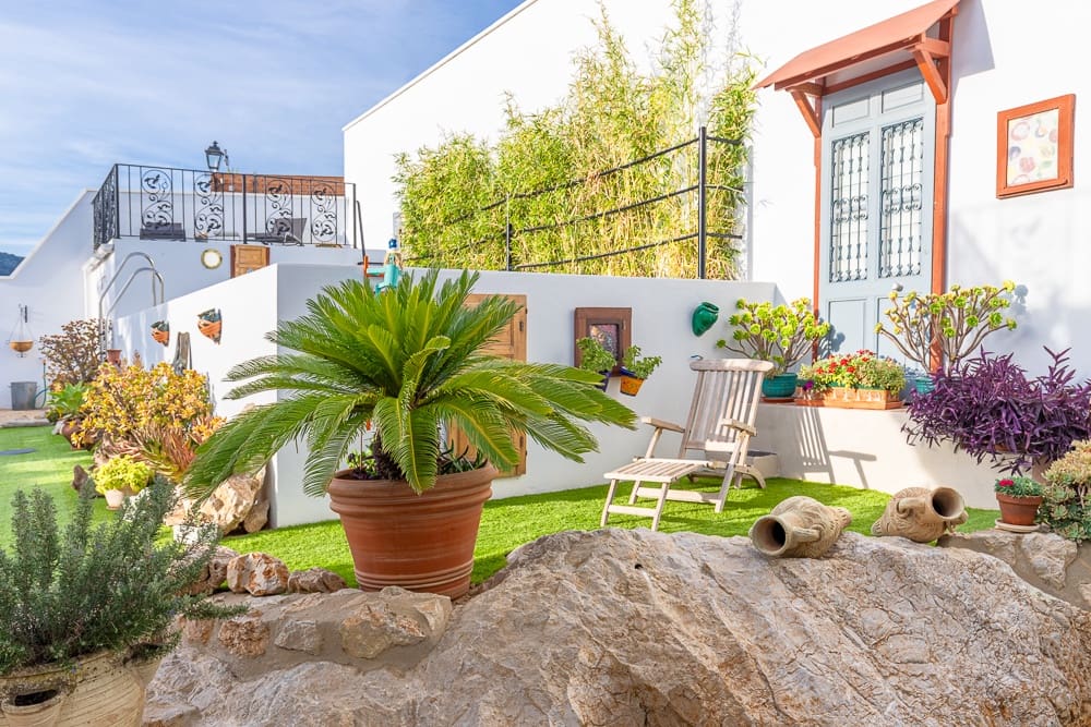 7 soveværelse Finca/Landehus til salg i Alfarnatejo med swimmingpool - € 450.000 (Ref: 8755270)