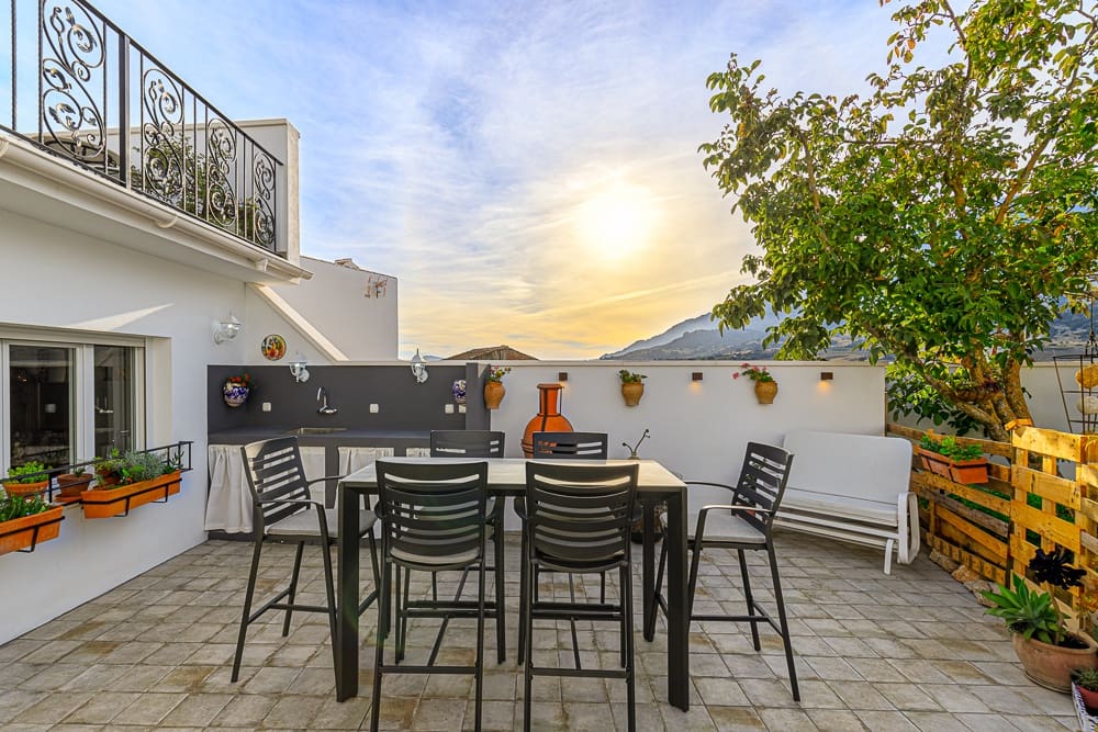 7 soveværelse Finca/Landehus til salg i Alfarnatejo med swimmingpool - € 450.000 (Ref: 8755270)