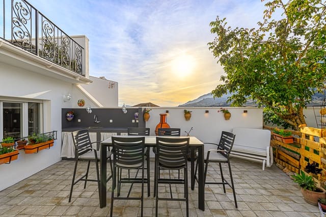 7 soverom Finca/Herregård til salgs i Alfarnatejo med svømmebasseng - € 450 000 (Ref: 8755270)