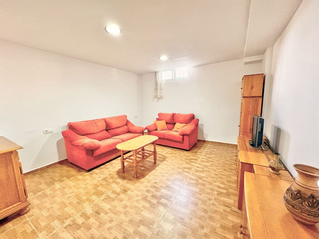 2 bedroom Townhouse for sale in Almayate with pool garage - € 330,000 (Ref: 8781063)