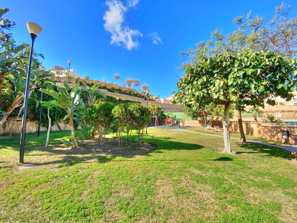 2 bedroom Townhouse for sale in Almayate with pool garage - € 330,000 (Ref: 8781063)