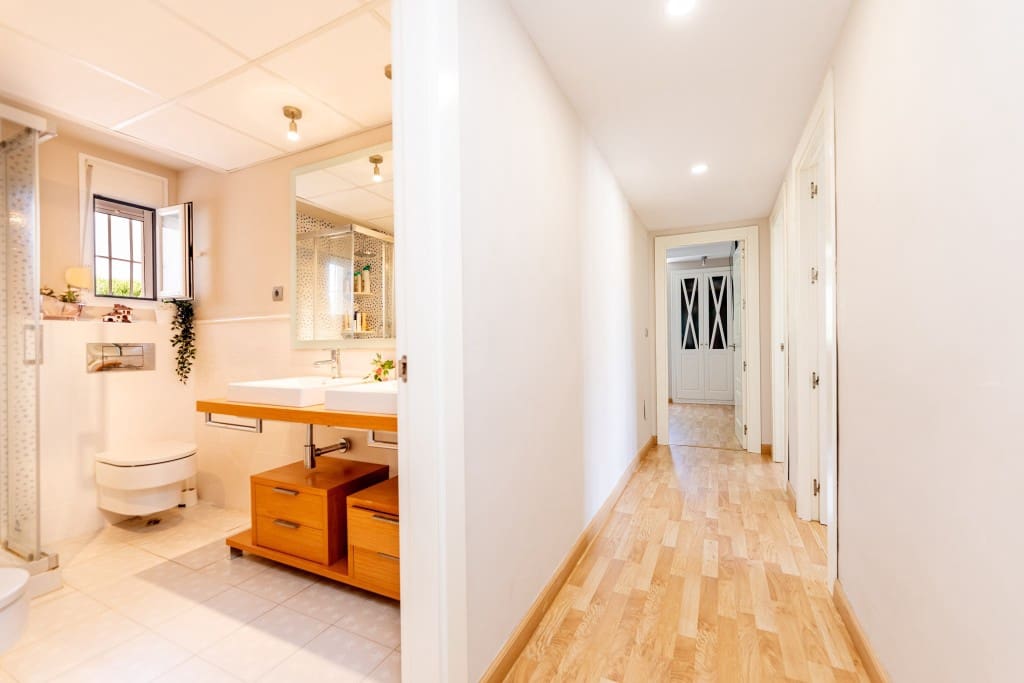 7 sypialnia Willa na sprzedaż w Alhaurin de la Torre z basenem garażem - 985 000 € (Ref: 8791774)