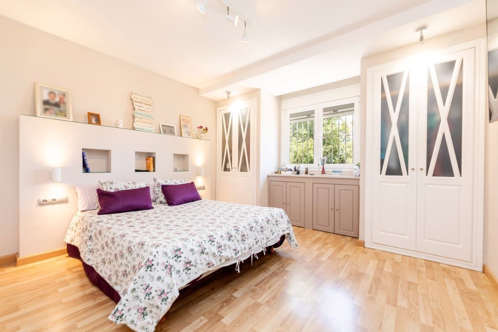 7 sypialnia Willa na sprzedaż w Alhaurin de la Torre z basenem garażem - 985 000 € (Ref: 8791774)