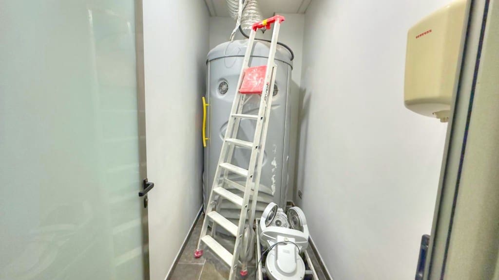 7 soveværelse Erhverv til leje i Malaga by - € 1.500 (Ref: 8824695)