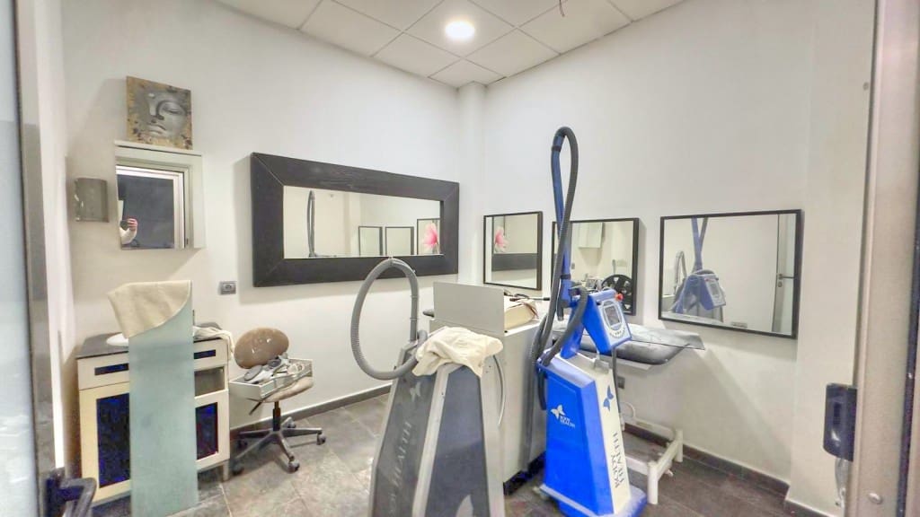 7 soveværelse Erhverv til leje i Malaga by - € 1.500 (Ref: 8824695)