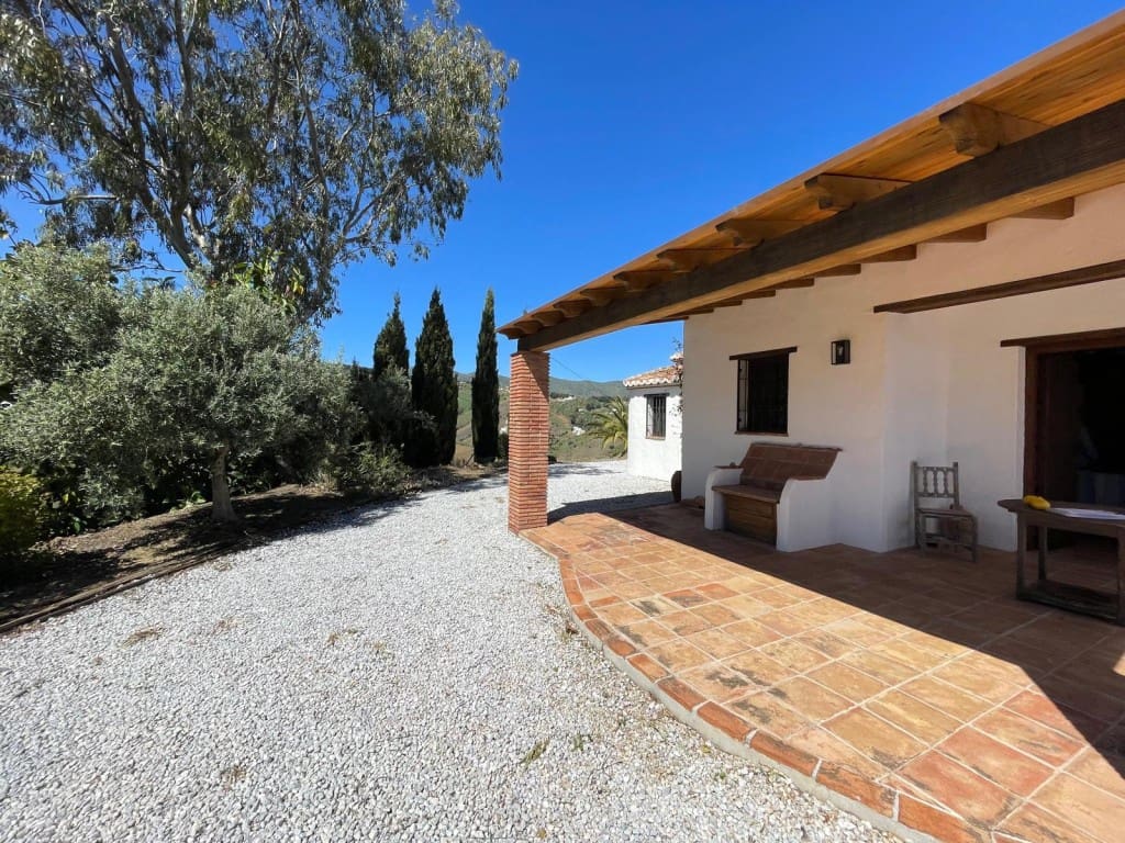 3 chambre Finca/Maison de Campagne à vendre à Almachar avec piscine - 365 000 € (Ref: 8851423)