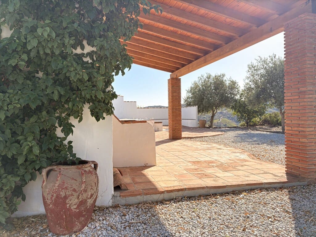 3 soveværelse Finca/Landehus til salg i Almachar med swimmingpool - € 329.000 (Ref: 8851423)