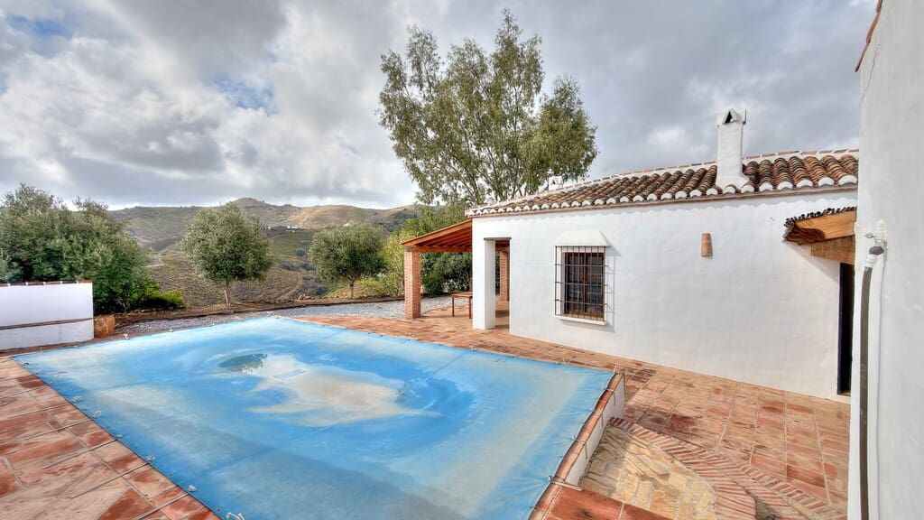 3 soveværelse Finca/Landehus til salg i Almachar med swimmingpool - € 329.000 (Ref: 8851423)