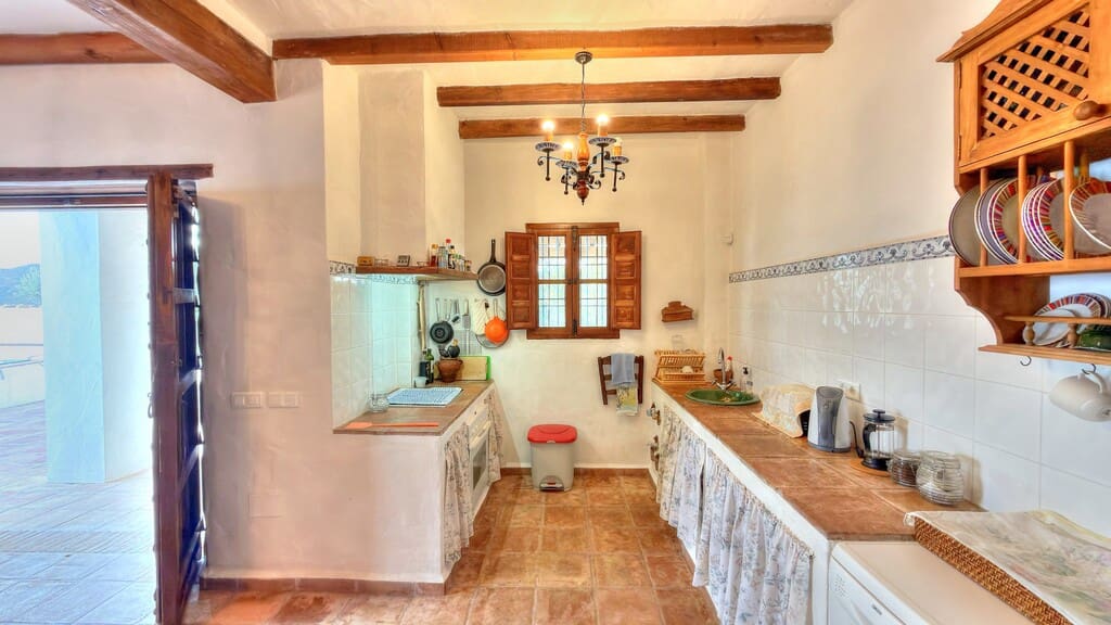 3 soveværelse Finca/Landehus til salg i Almachar med swimmingpool - € 329.000 (Ref: 8851423)
