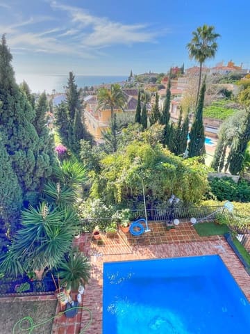 5 soveværelse Villa til salg i La Cala del Moral, Rincón de la Victoria med swimmingpool garage - € 765.000 (Ref: 8874085)
