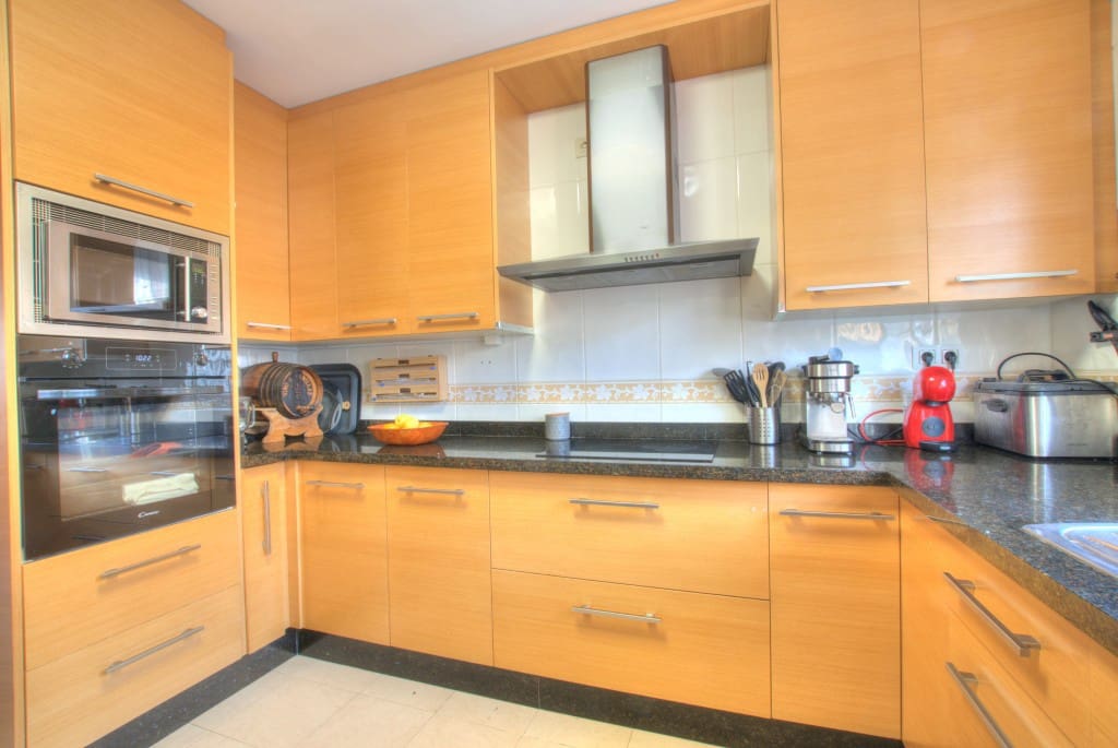 3 soveværelse Semi-Rækkehus til salg i Alhaurin de la Torre med swimmingpool garage - € 525.000 (Ref: 8879421)