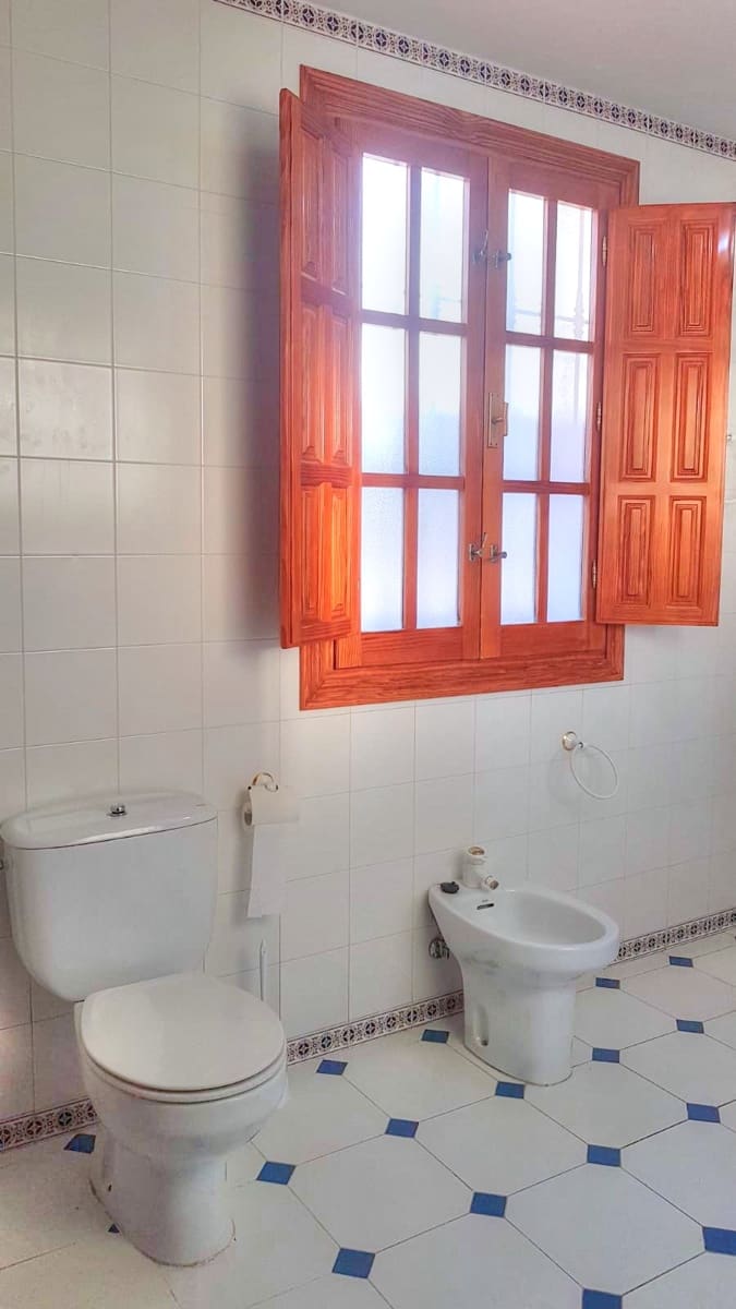 6 sypialnia Dom do wynajęcia w Periana z garażem - 1 000 € (Ref: 8899842)