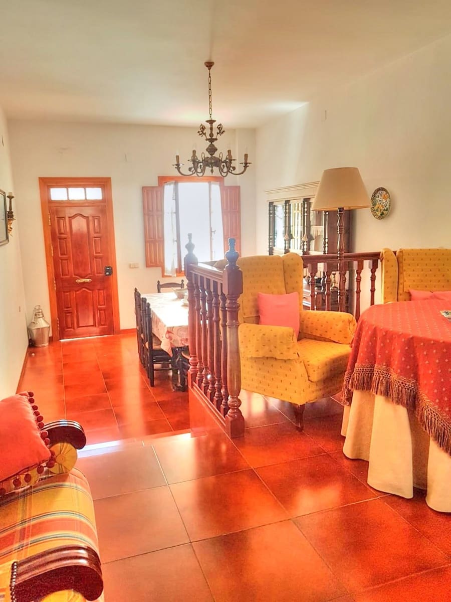 6 sypialnia Dom do wynajęcia w Periana z garażem - 1 000 € (Ref: 8899842)