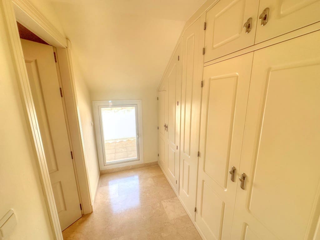 3 soveværelse Penthouse til salg i Torrox-Costa med swimmingpool - € 795.000 (Ref: 8907291)