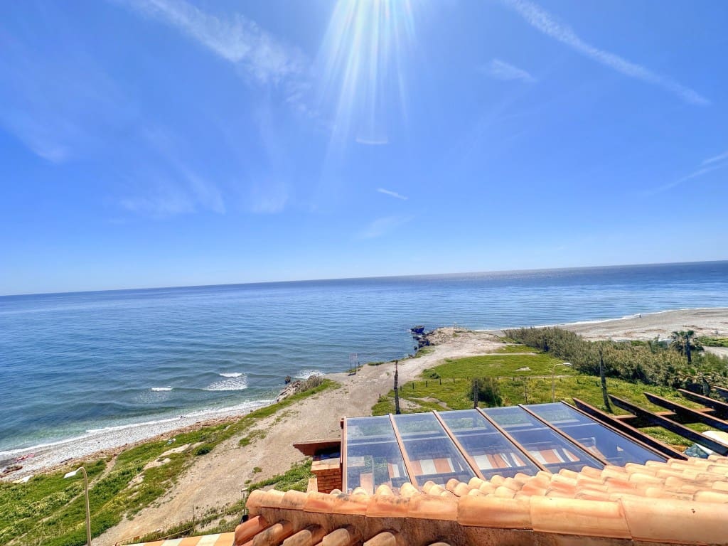 3 soveværelse Penthouse til salg i Torrox-Costa med swimmingpool - € 795.000 (Ref: 8907291)