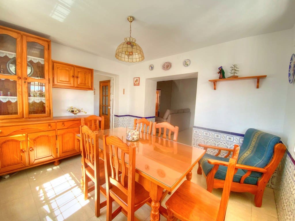 3 soverom Villa til salgs i Benajarafe med garasje - € 315 000 (Ref: 8921184)