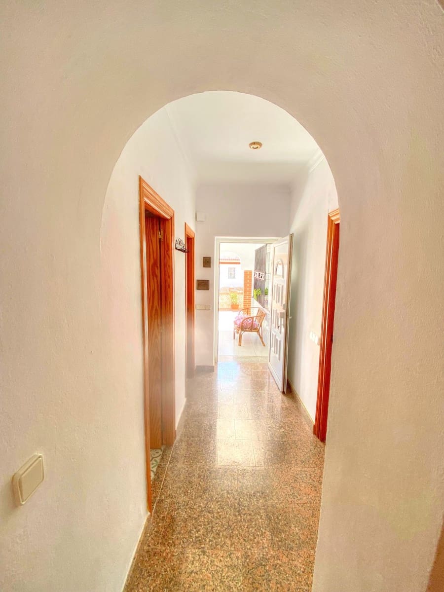 3 soverom Villa til salgs i Benajarafe med garasje - € 315 000 (Ref: 8921184)