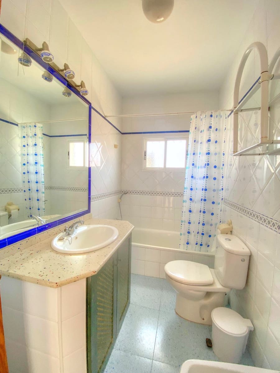 3 soverom Villa til salgs i Benajarafe med garasje - € 315 000 (Ref: 8921184)