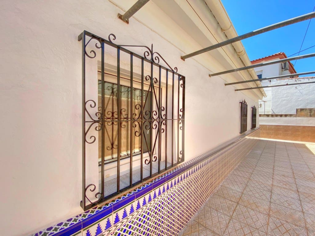 3 soverom Villa til salgs i Benajarafe med garasje - € 315 000 (Ref: 8921184)