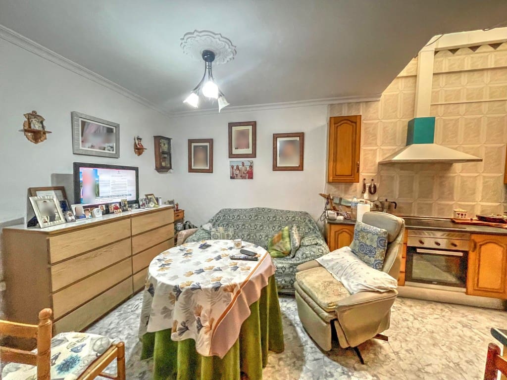 4 slaapkamer Huis te koop in Canillas de Aceituno - € 140.000 (Ref: 8923683)
