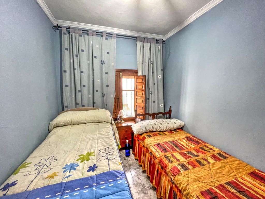 4 slaapkamer Huis te koop in Canillas de Aceituno - € 140.000 (Ref: 8923683)