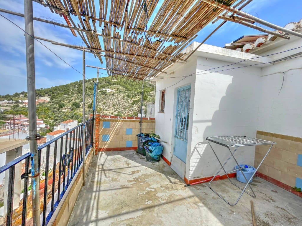 4 slaapkamer Huis te koop in Canillas de Aceituno - € 140.000 (Ref: 8923683)