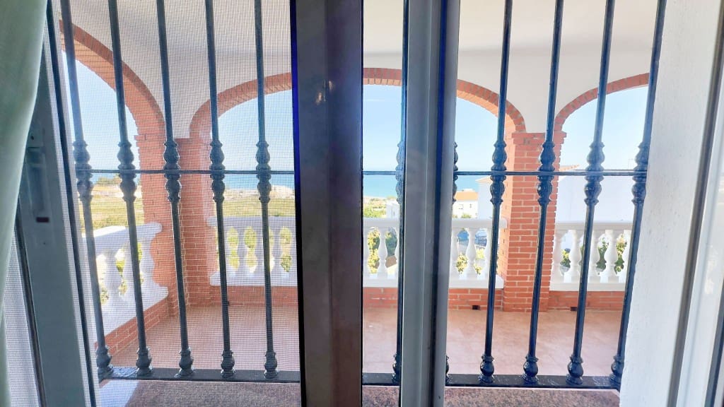 4 chambre Villa/Maison à vendre à Benajarafe avec piscine - 615 000 € (Ref: 8950387)