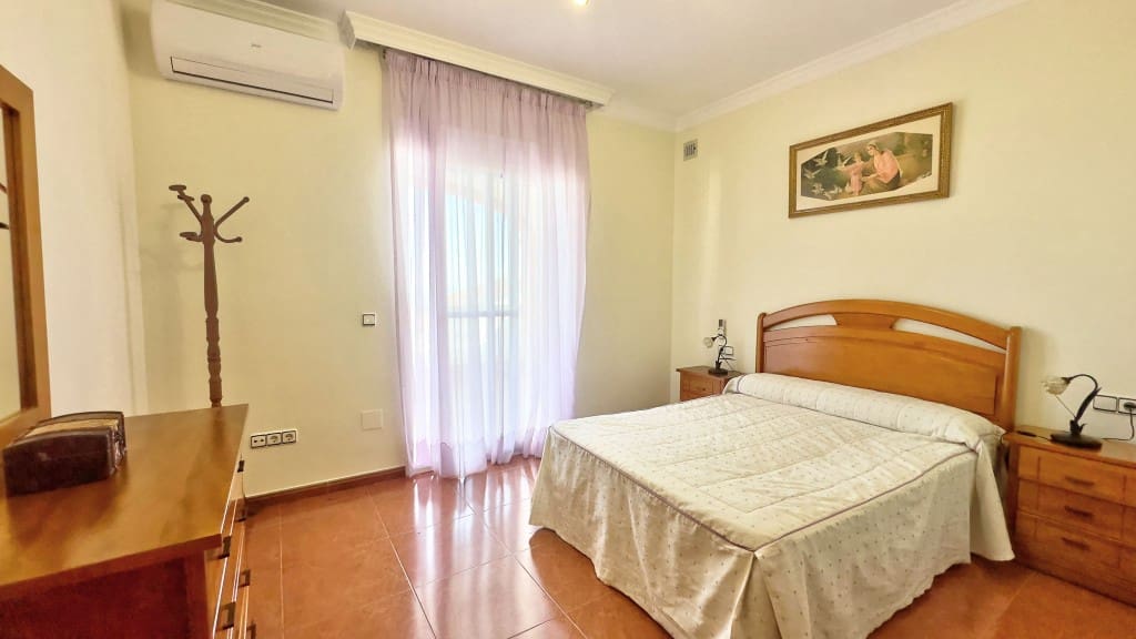 4 chambre Villa/Maison à vendre à Benajarafe avec piscine - 615 000 € (Ref: 8950387)