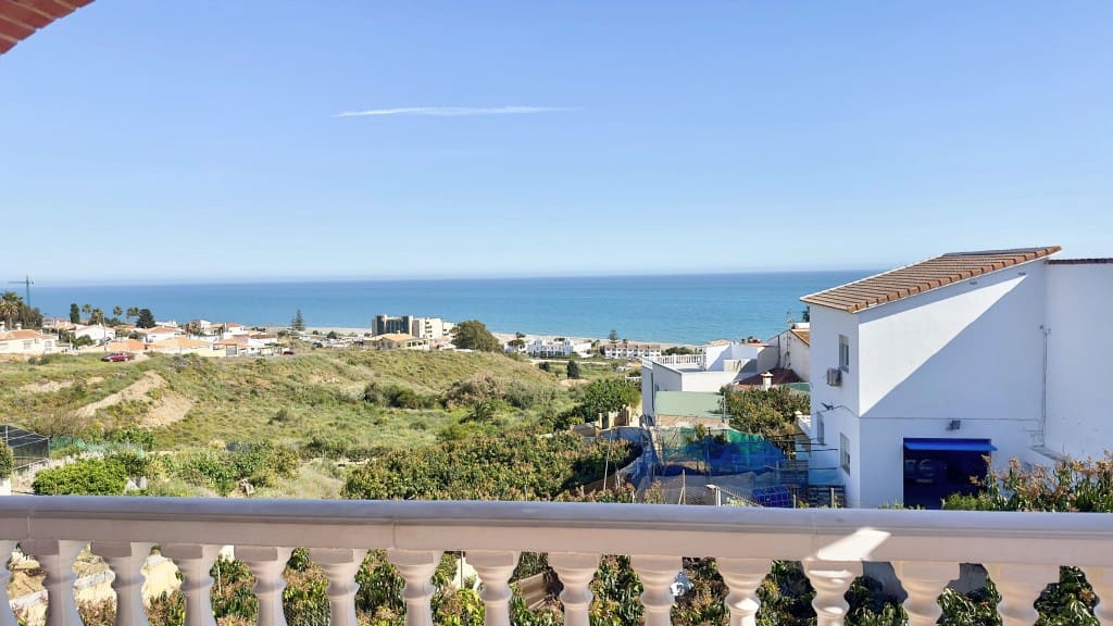 4 chambre Villa/Maison à vendre à Benajarafe avec piscine - 615 000 € (Ref: 8950387)