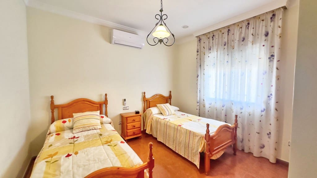 4 chambre Villa/Maison à vendre à Benajarafe avec piscine - 615 000 € (Ref: 8950387)