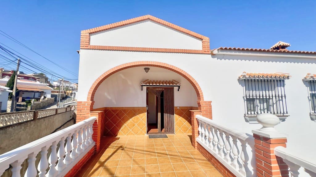 4 chambre Villa/Maison à vendre à Benajarafe avec piscine - 615 000 € (Ref: 8950387)