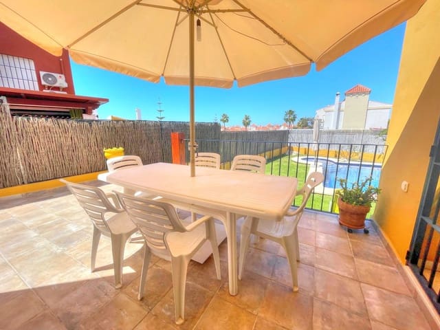 4 sypialnia Dom blizniak na sprzedaż w Chilches, Vélez-Málaga z basenem garażem - 690 000 € (Ref: 9002866)