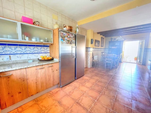 4 sypialnia Dom blizniak na sprzedaż w Chilches, Vélez-Málaga z basenem garażem - 690 000 € (Ref: 9002866)