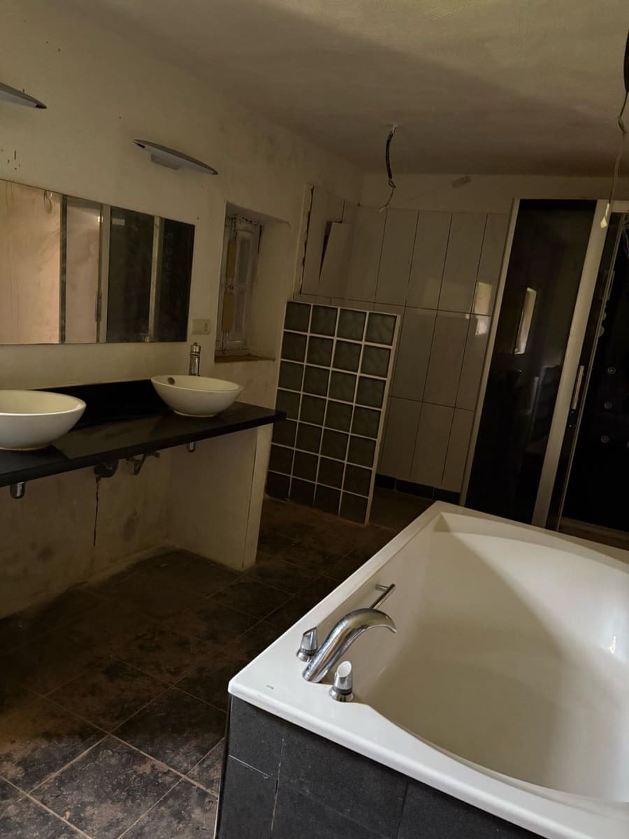 5 sypialnia Finka/Dom wiejski na sprzedaż w Casabermeja - 150 000 € (Ref: 9017370)