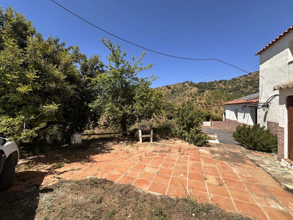 4 soverom Finca/Herregård til salgs i Colmenar med svømmebasseng - € 299 000 (Ref: 9048542)