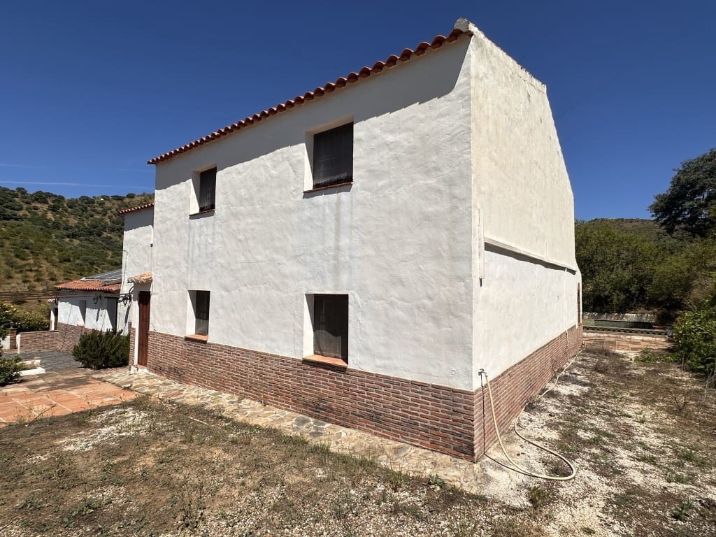 4 soverom Finca/Herregård til salgs i Colmenar med svømmebasseng - € 299 000 (Ref: 9048542)