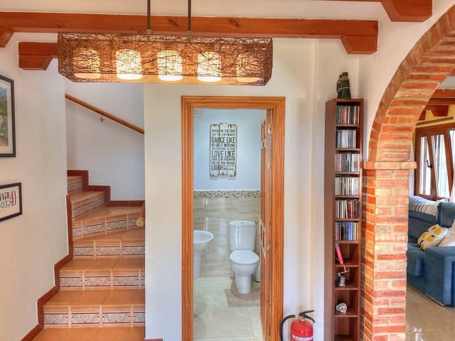 5 sypialnia Willa na sprzedaż w Iznate z basenem - 545 000 € (Ref: 9084970)