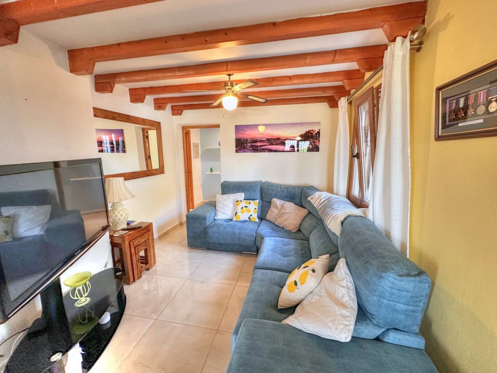 5 soveværelse Villa til salg i Iznate med swimmingpool - € 545.000 (Ref: 9084970)