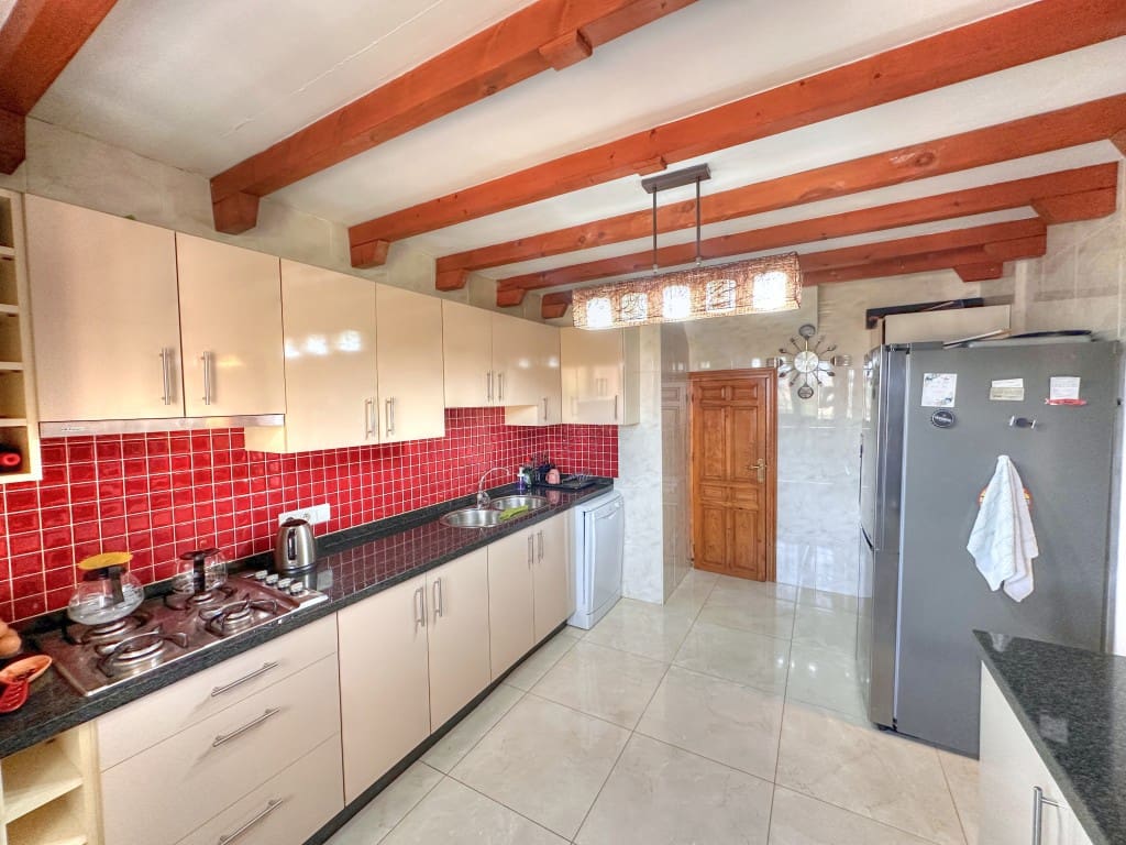 5 soveværelse Villa til salg i Iznate med swimmingpool - € 545.000 (Ref: 9084970)