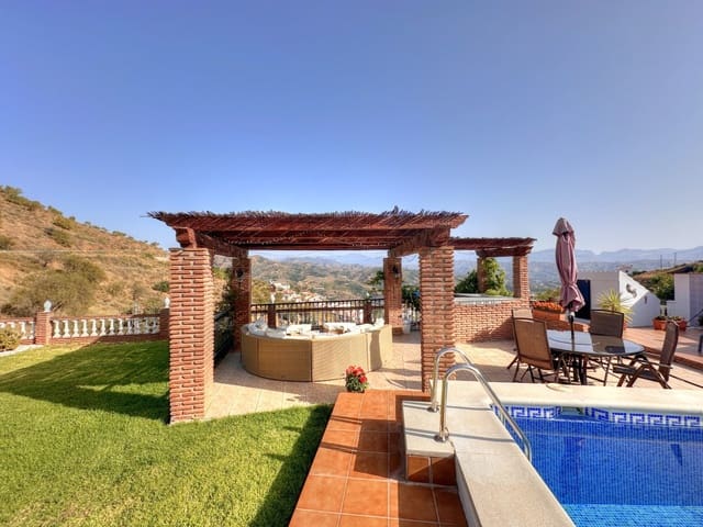 5 sypialnia Willa na sprzedaż w Iznate z basenem - 545 000 € (Ref: 9084970)