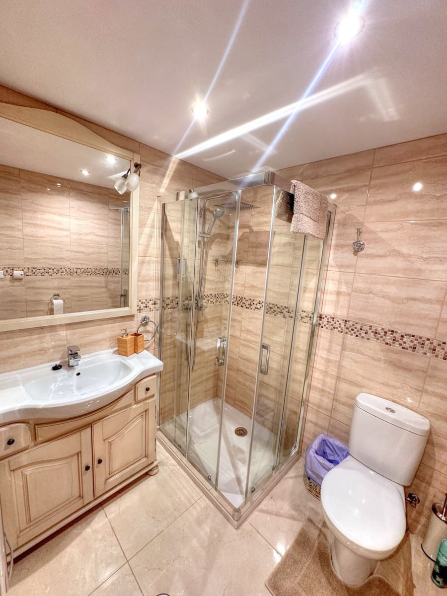 5 soveværelse Villa til salg i Iznate med swimmingpool - € 545.000 (Ref: 9084970)