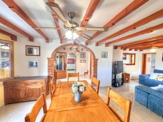 5 sypialnia Willa na sprzedaż w Iznate z basenem - 545 000 € (Ref: 9084970)