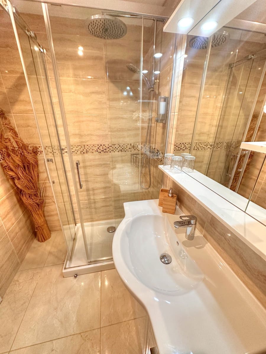 5 soveværelse Villa til salg i Iznate med swimmingpool - € 545.000 (Ref: 9084970)