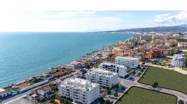 3 makuuhuone Asunto myytävänä paikassa Algarrobo Costa, Algarrobo mukana uima-altaan 
autotalli - 327 000 € (Ref: 9104327)