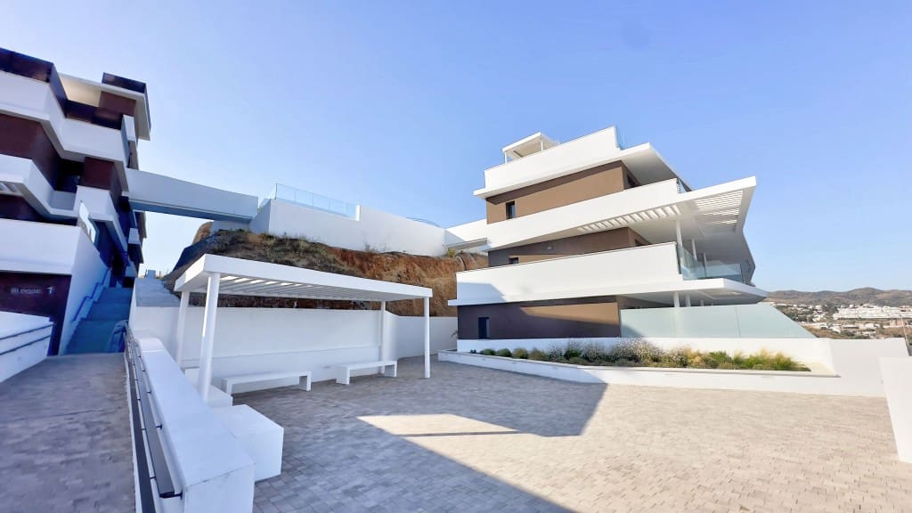 2 slaapkamer Flat te koop in Rincon de la Victoria met zwembad garage - € 680.000 (Ref: 9110088)