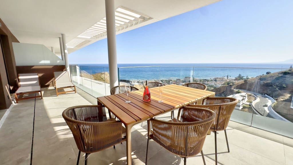 2 slaapkamer Flat te koop in Rincon de la Victoria met zwembad garage - € 680.000 (Ref: 9110088)