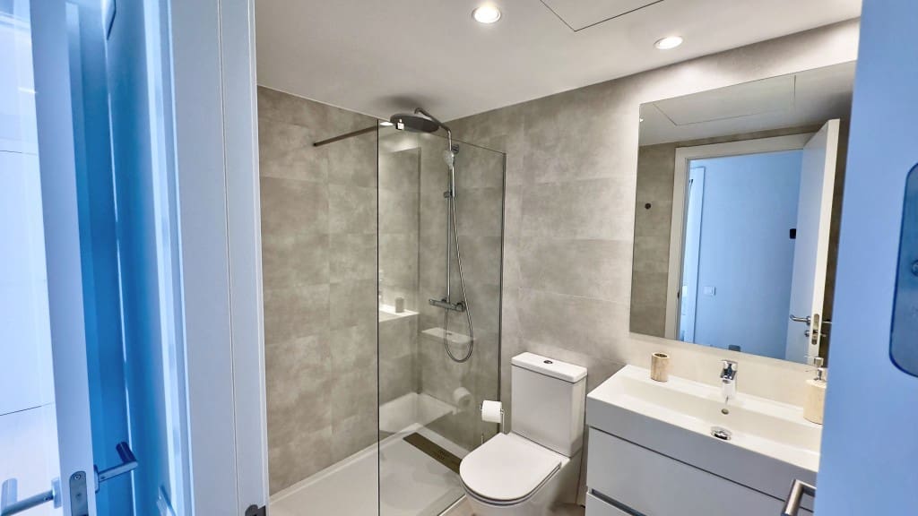 2 slaapkamer Flat te koop in Rincon de la Victoria met zwembad garage - € 680.000 (Ref: 9110088)