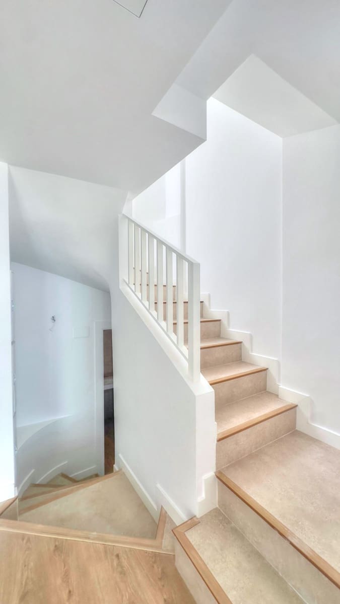 2 soveværelse Byhus til salg i Torrox-Costa med swimmingpool garage - € 347.000 (Ref: 9111892)